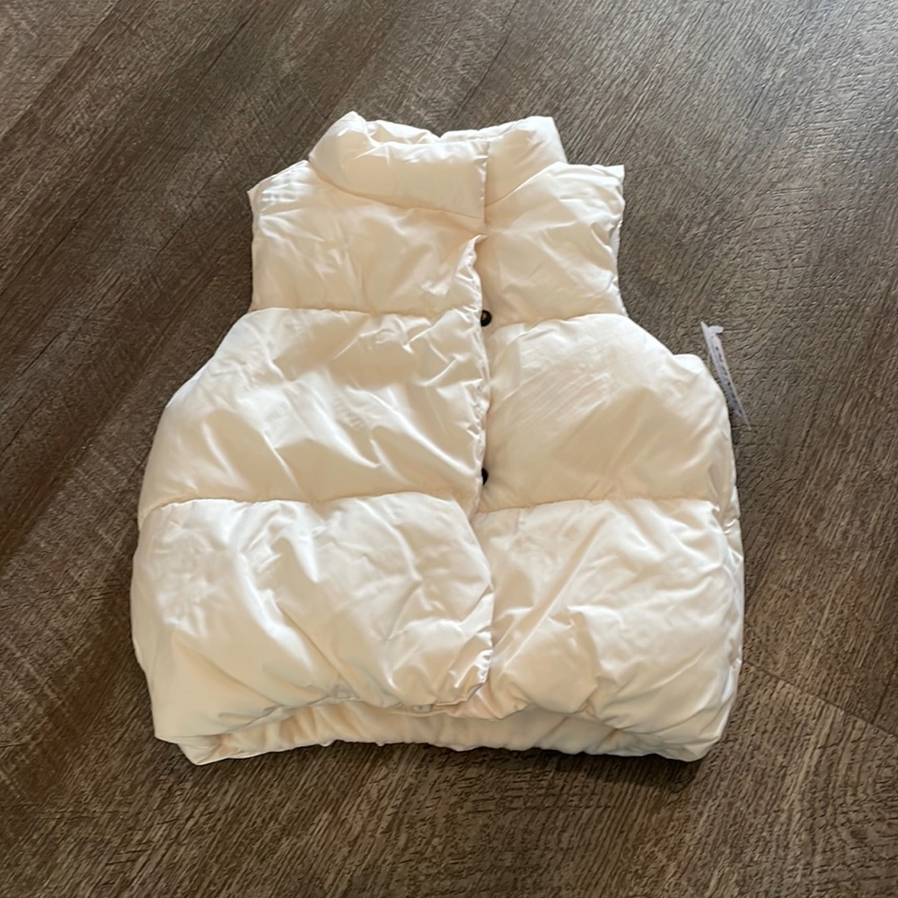 Old Navy White Puffer Vest 18-24M